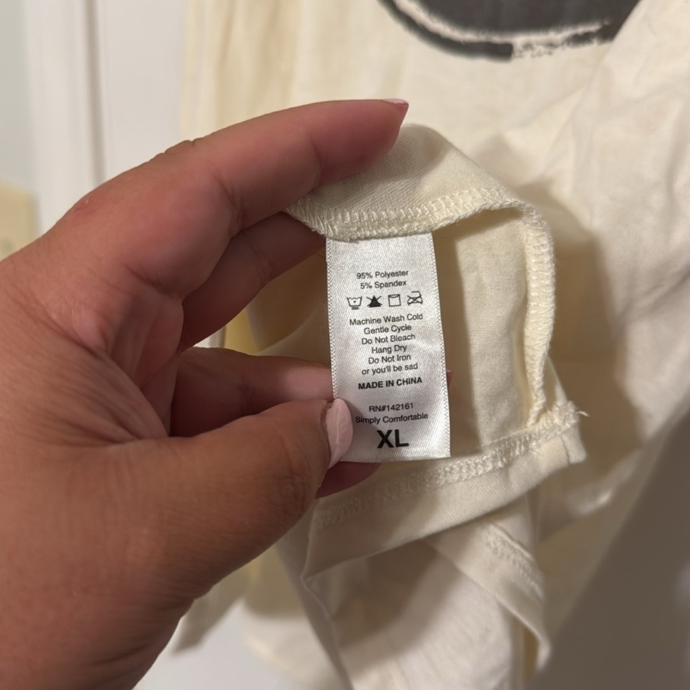 LulaRoe Kristina - Picture 4 of 4